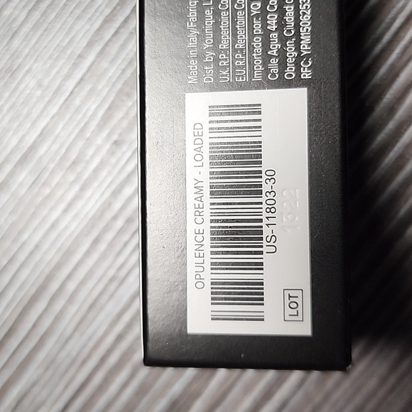 Younique lipliner and lipstick - Picture 2 of 3